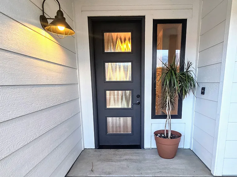 846 Rupp Ave — Photo 4