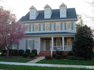 204 Grantwood Dr, Holly Springs, NC 27540