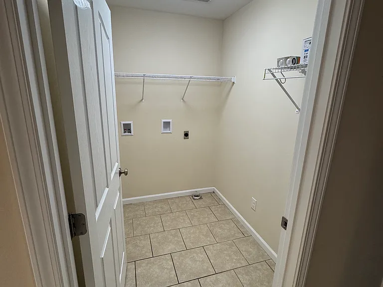 2640 Watson Dr — Photo 13