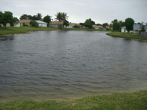 2nd image of 10137 Boynton Place Cir