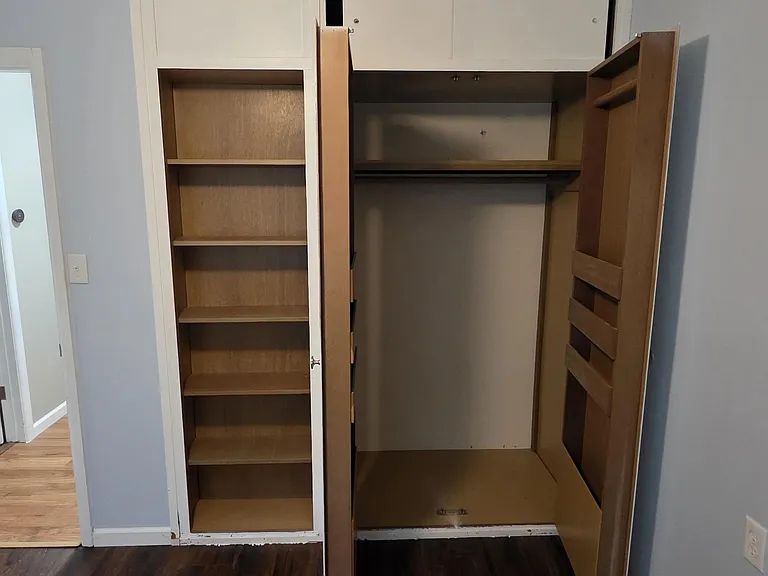 621 S Village Dr — Photo 11