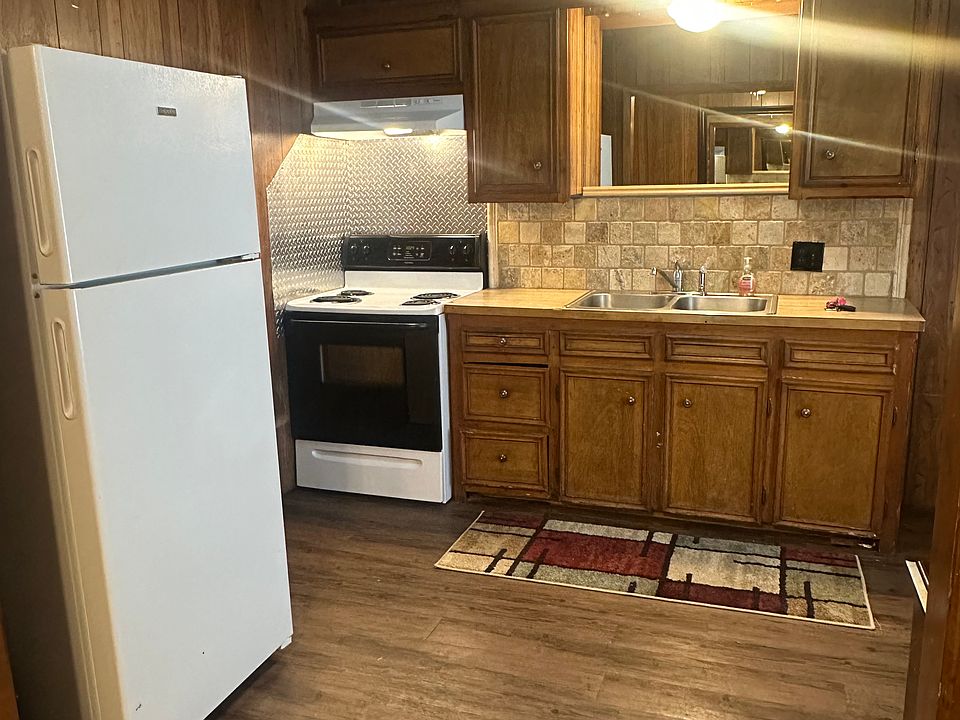1st image of 401 Avenue G APT 7
