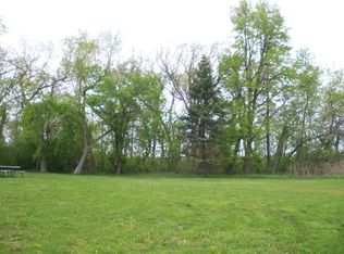 823 N Broadway St, Spring Valley, MN 55975