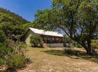 546 Beulah Pl, Utopia, TX 78884