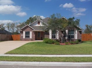 2704 Hickory Ct, Bryan, TX 77808