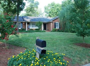 7401 Bedfordshire Dr, Charlotte, NC 28226