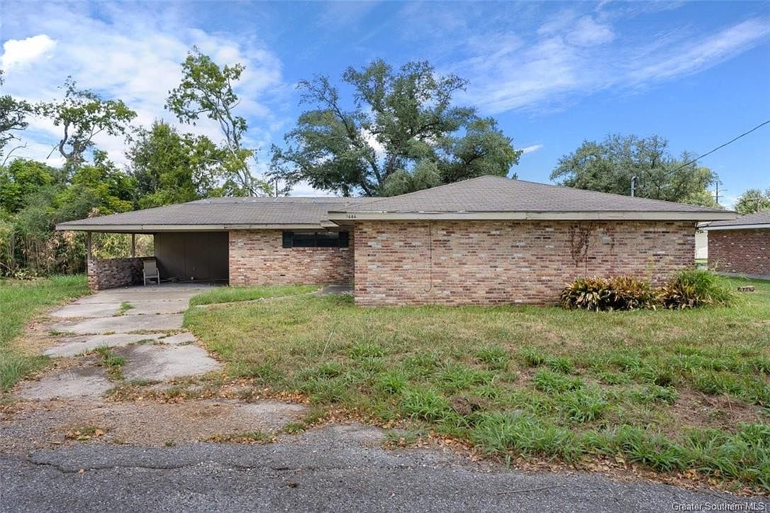 1606 Dr, Lake Charles, LA 70605 Zillow