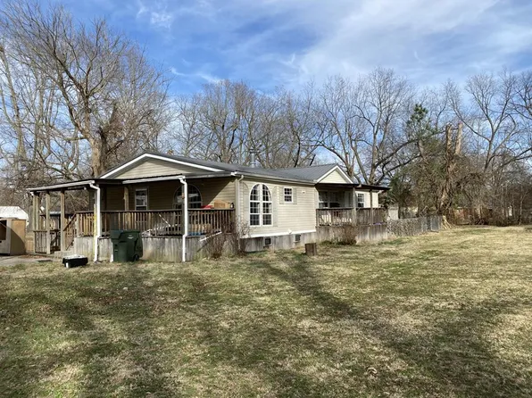 62 Spruce St, Mc Kenzie, TN 38201