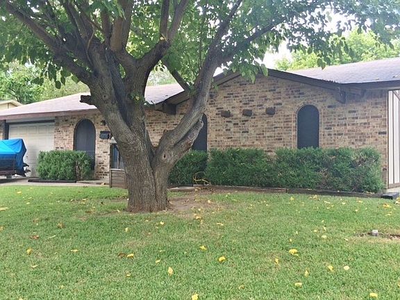 2nd image of 4030 Commonwealth Dr