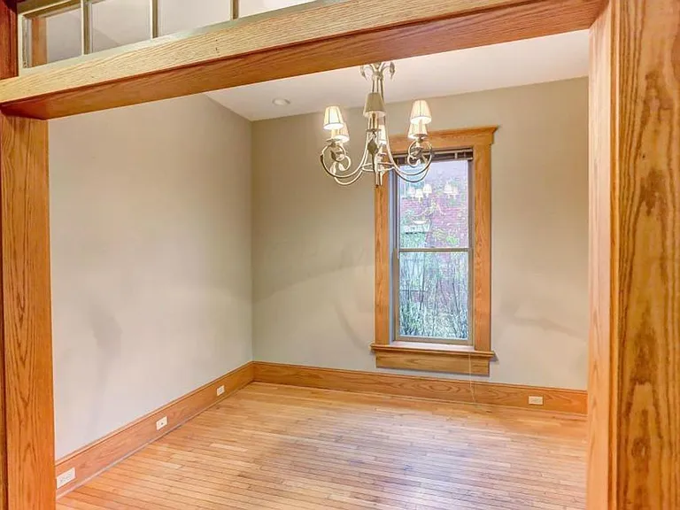 250 Wilber Ave — Photo 32