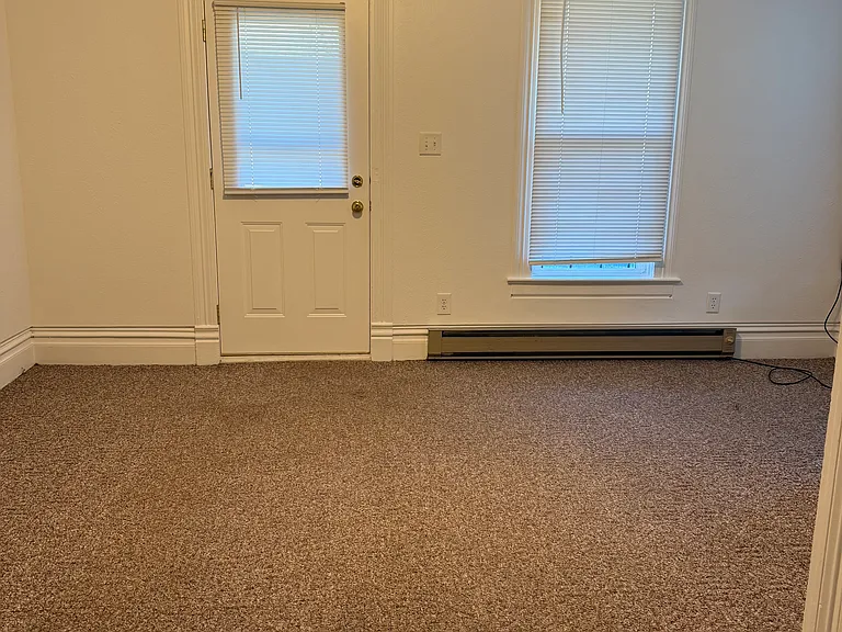 935 Worden Ave #1 — Photo 7