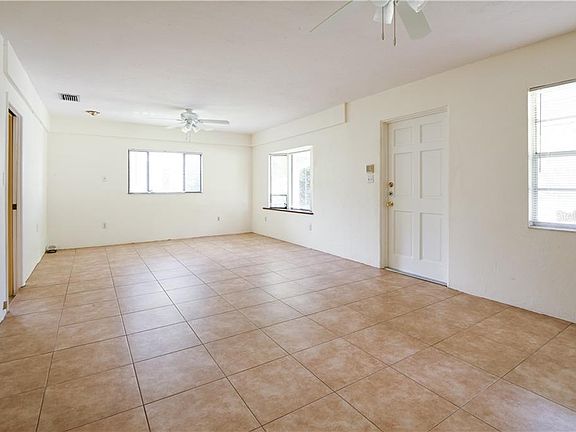 5th image of 2646 Sydelle St