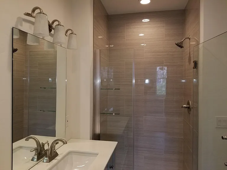 105 Capitol St #7 — Photo 4