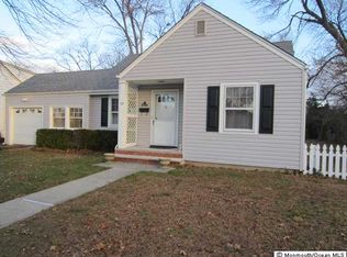 22 Irving Pl, Eatontown, NJ 07724