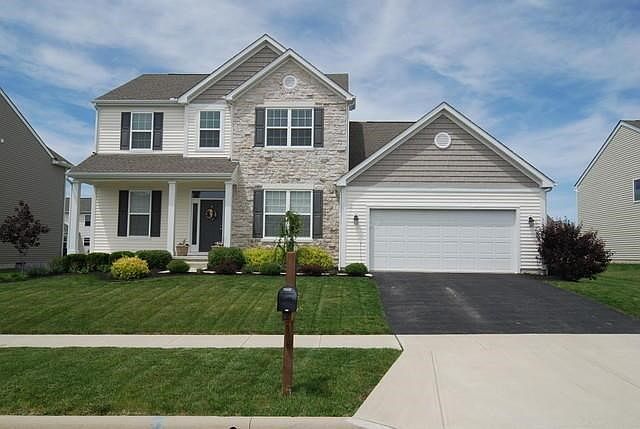 1st image of 526 Bridle Dr