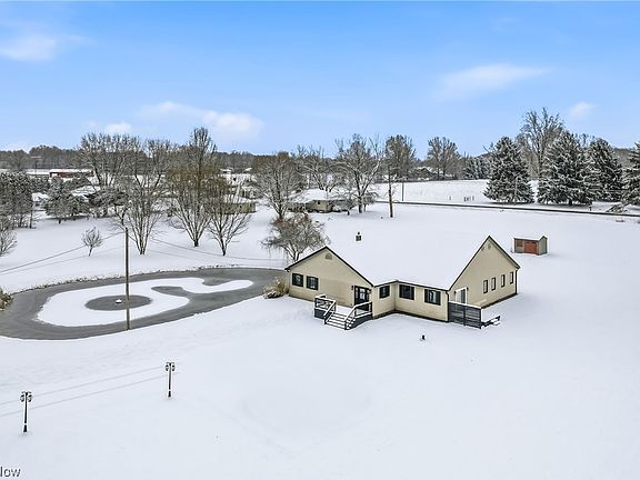 5th image of 8099 W Western Reserve Rd