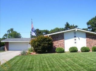 8365 Tamarack Dr, Shelby Township, MI