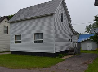 25218 Ash St, Calumet, MI 49913