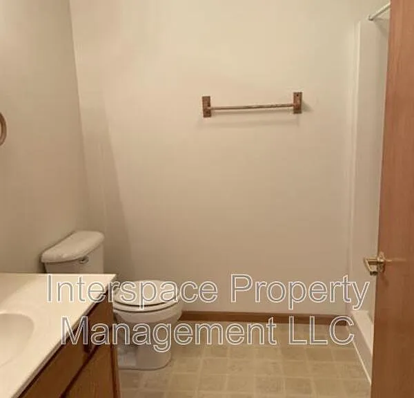 175 Liberty Ln #1 — Photo 7