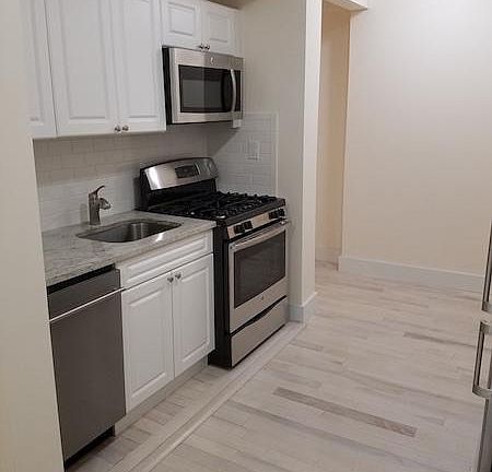 4th image of 700 Ocean Ave APT 3D