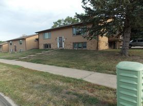 3401 E 28th St, Sioux Falls, SD