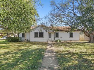 630 Easley St, White Settlement, TX 76108