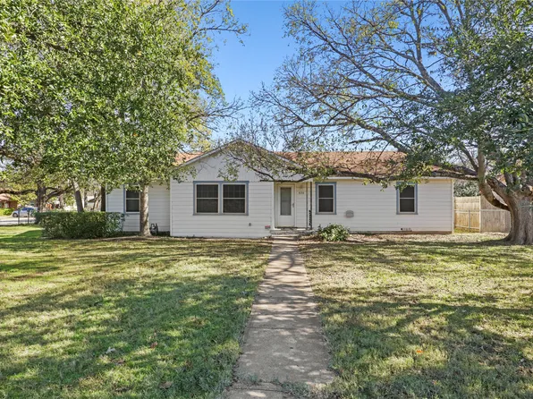 630 Easley St, White Settlement, TX 76108