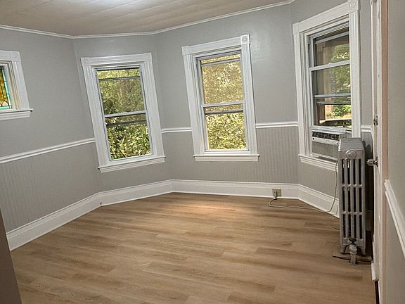 2nd image of 57 John St #2