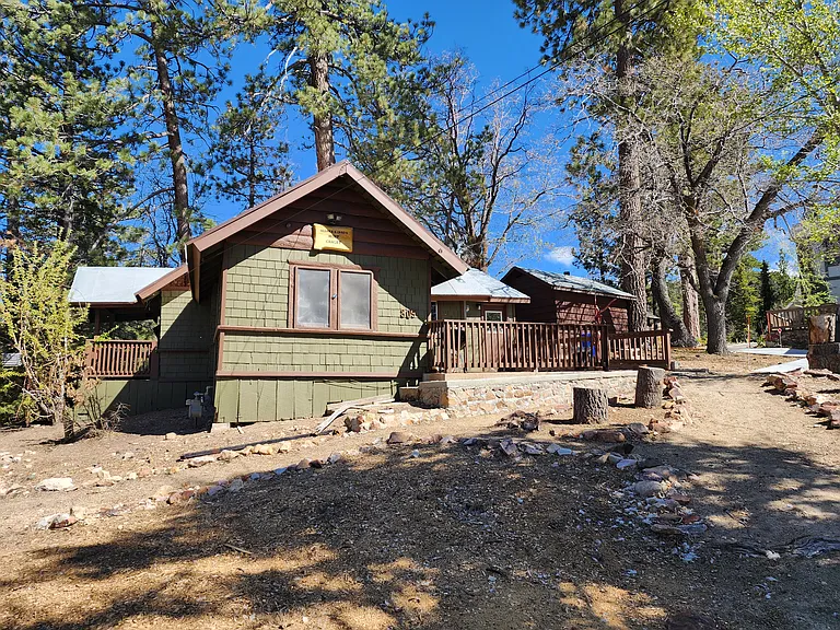 809 Talmadge Rd — Photo 2