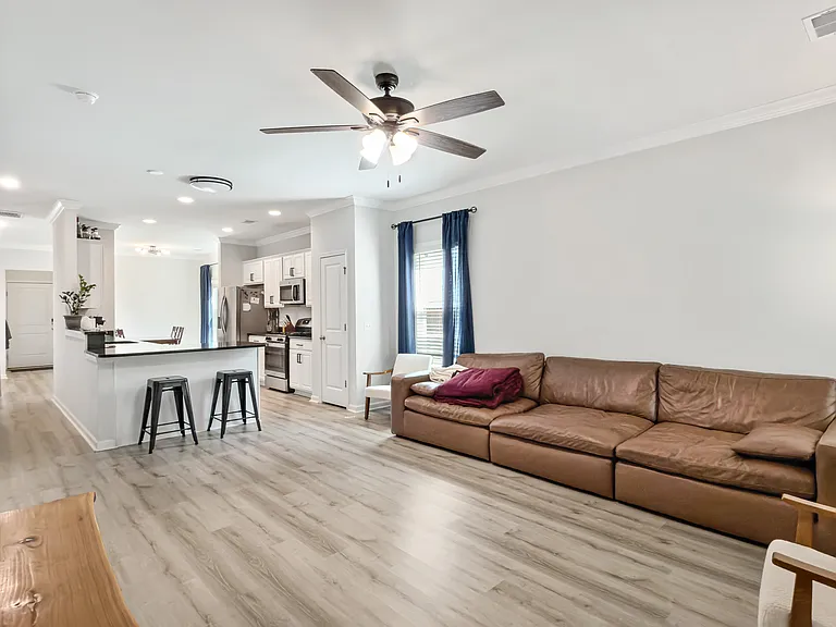 188 Hyrne Dr — Photo 18