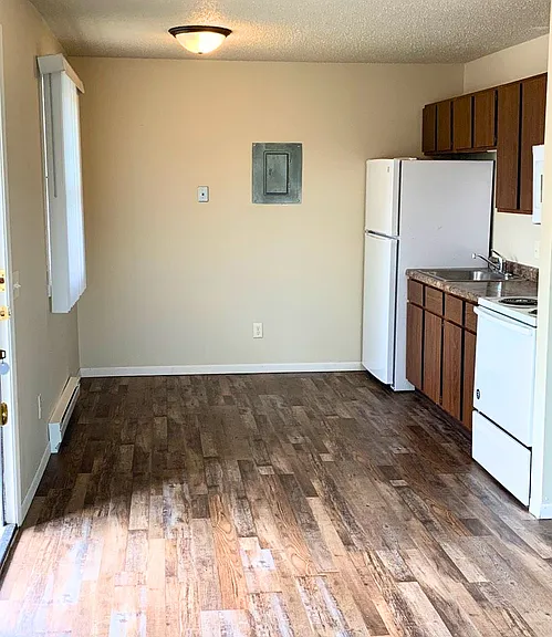 1028 1st Ave — Photo 12