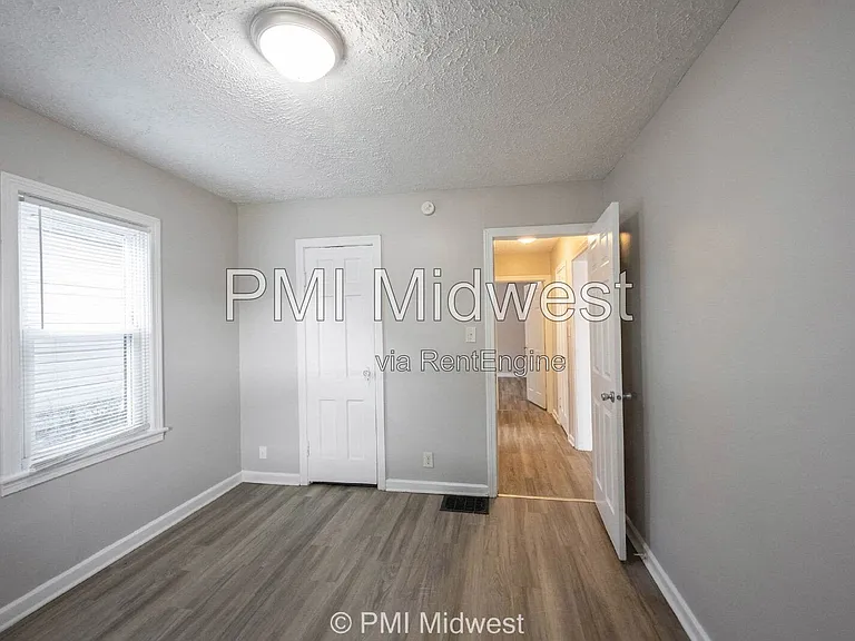 74 N 2nd Ave — Photo 22