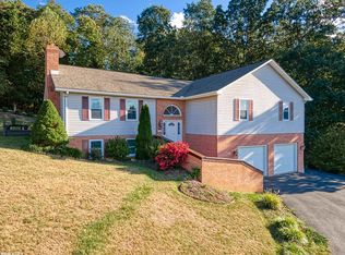 905 Clifford St, Pearisburg, VA 24134