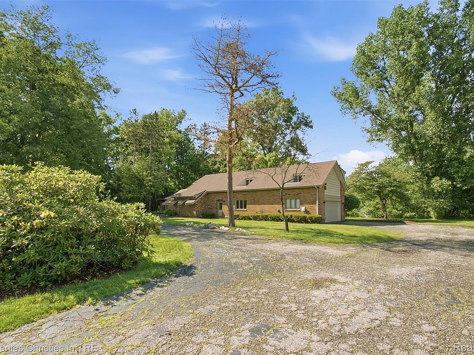1st image of 25310 Canterbury Rd