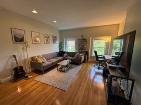 42 W Newton St, Boston, MA