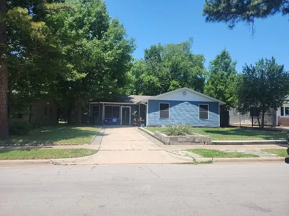 415 Milam Dr, Euless, TX 76039