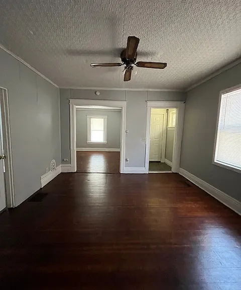 1284 Clifford Ave — Photo 2