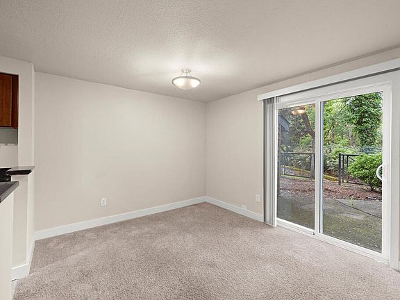 4th image of 15819 NE Leary Way APT D142