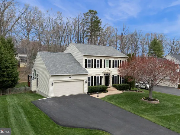 7838 Meadowgate Dr, Manassas, VA 20112