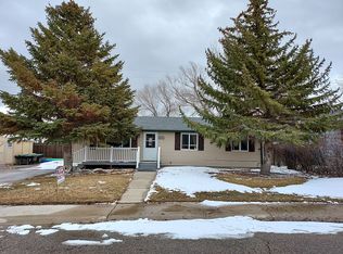 2721 Westridge Dr, Rock Springs, WY 82901