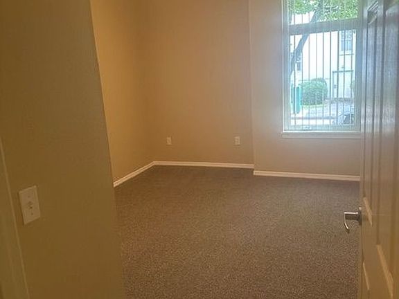 3rd image of 1425 NE 7th Ave APT 213