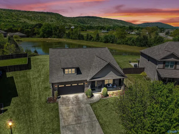 7604 Overton St SE, Owens Cross Roads, AL 35763