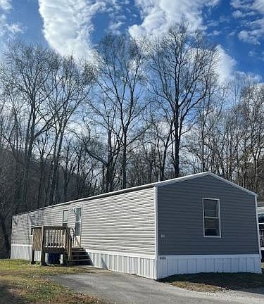 3rd image of 2775 Cathedral Dr