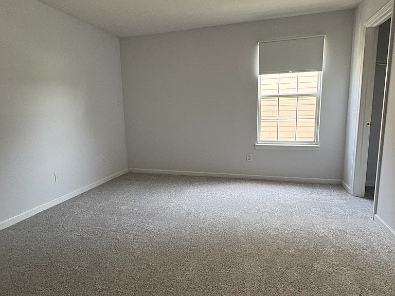 3479 Burlingame Blvd — Photo 16