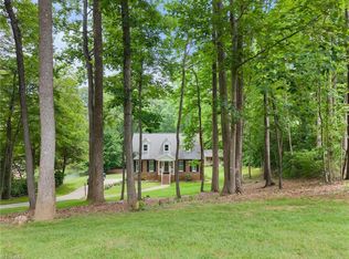 498 Farmstead Rd, Winston Salem, NC 27107