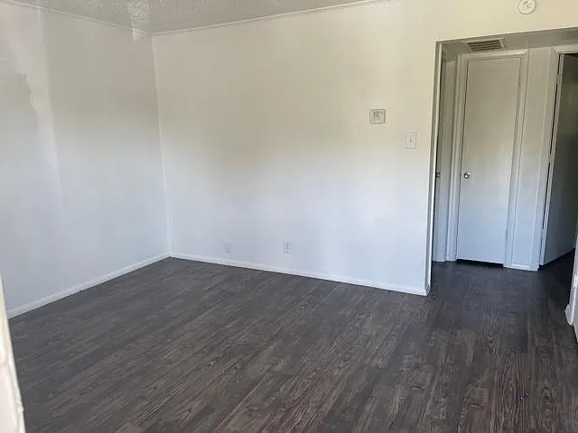 2 bed, 750 sqft, $690 — Photo 3