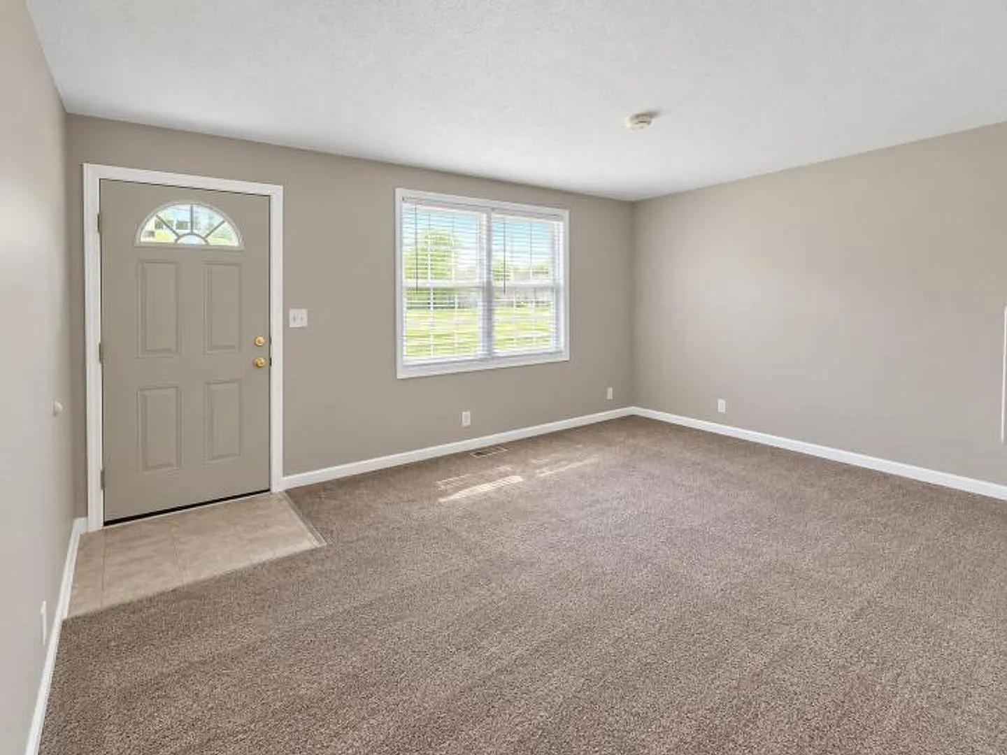Coming Soon! Spacious 3-Bedroom Home With Full Finished Basement! — Photo 3