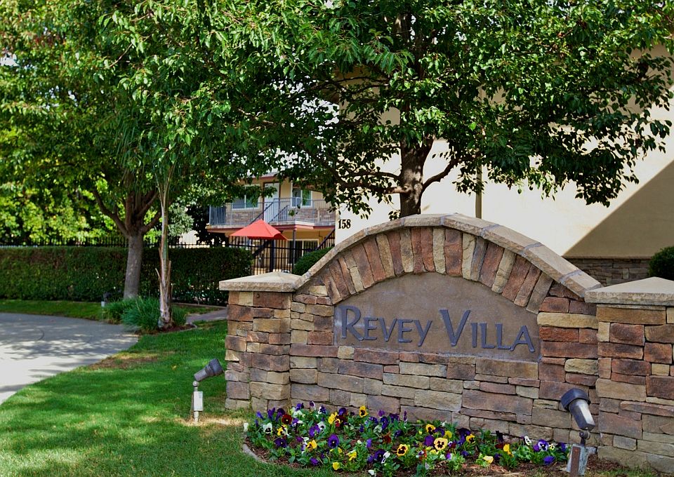 1st image of 174 Revey Ave APT 10