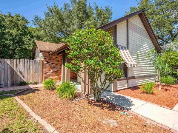 1090 Sanibel Ln, Gulf Breeze, FL 32563