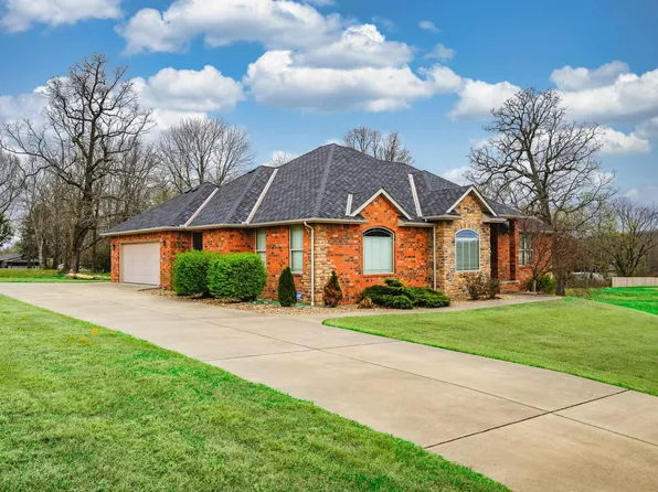 214 S Sheeks Dr, Mountain Home, AR 72653